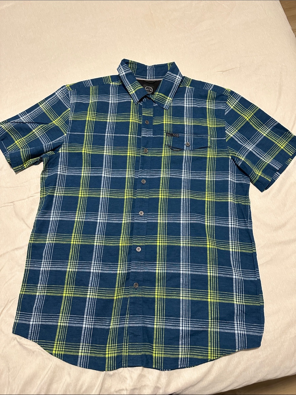 Wrangler Men’s L Short-Sleeve Blue & Lime Button-Up Shirt